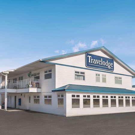 Travelodge By Wyndham Salmon Arm Bc Экстерьер фото